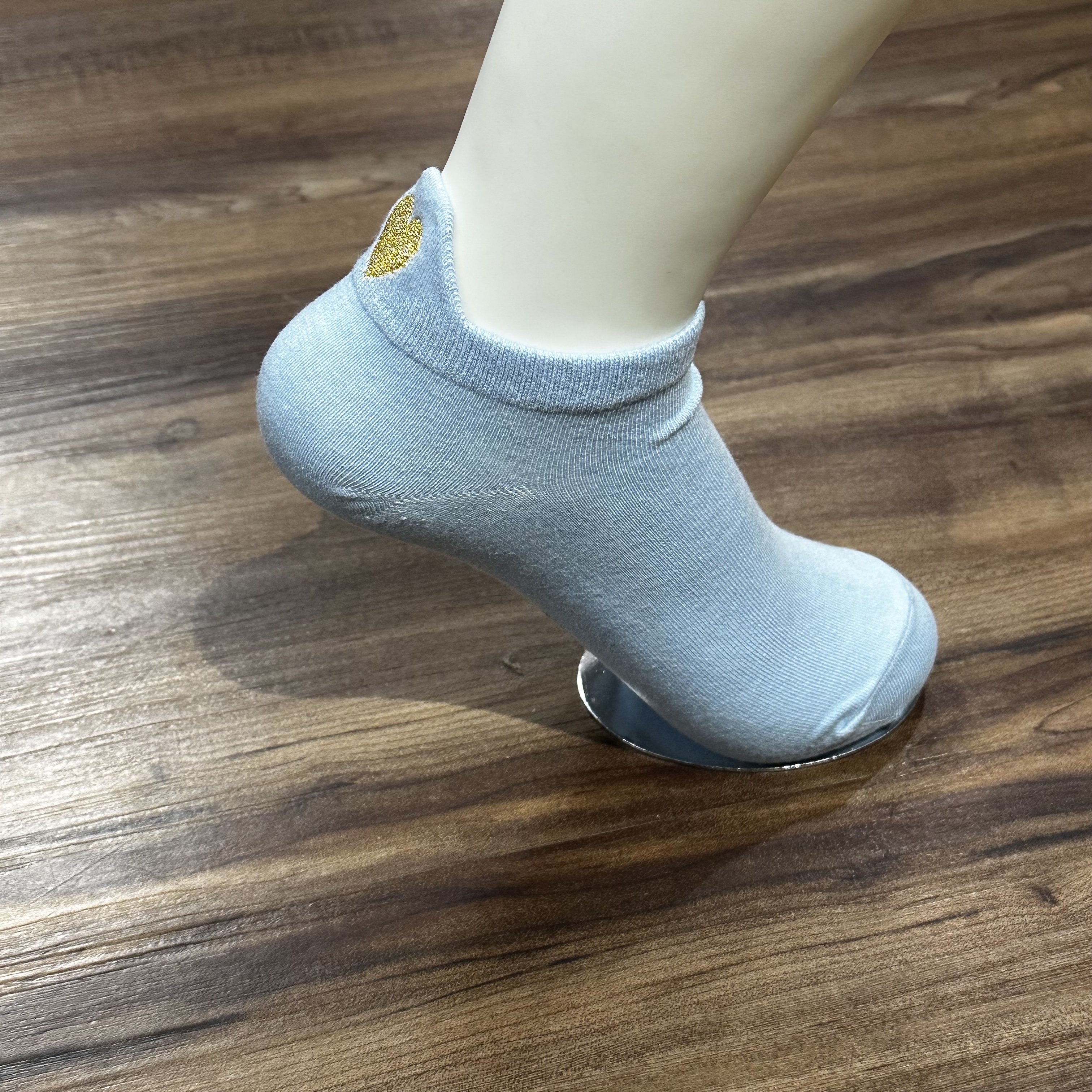 Lua Golden Heart Sneaker Socken in Hellblau