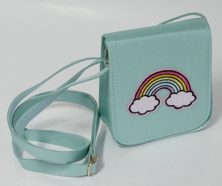 wAx5PfmnmJdsbO6nDKCQ6AoASATnqQP15xQA1VVg6g8JLw7WxuxFnLYxKp7 KisMe Umhängetasche Kunstleder in Mint Grün Metallic - Regenbogen