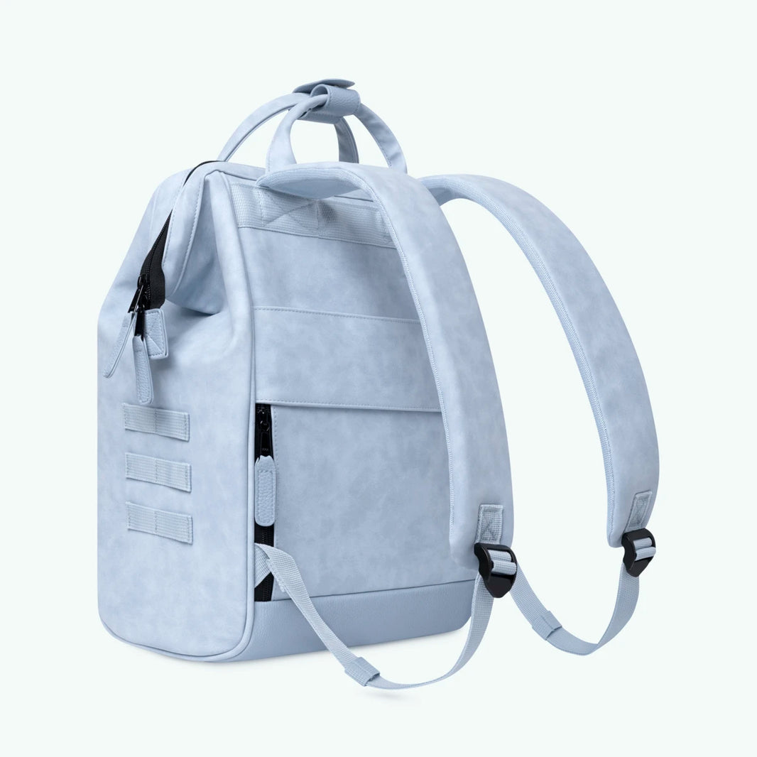 TDM_S24_ADVENTURER_MEDIUM_GUAYAQUIL_3701328391050_05_1066x-webp Cabaia Rucksack GUAYAQUIL Medium mit Laptop-Fach - Hellblau