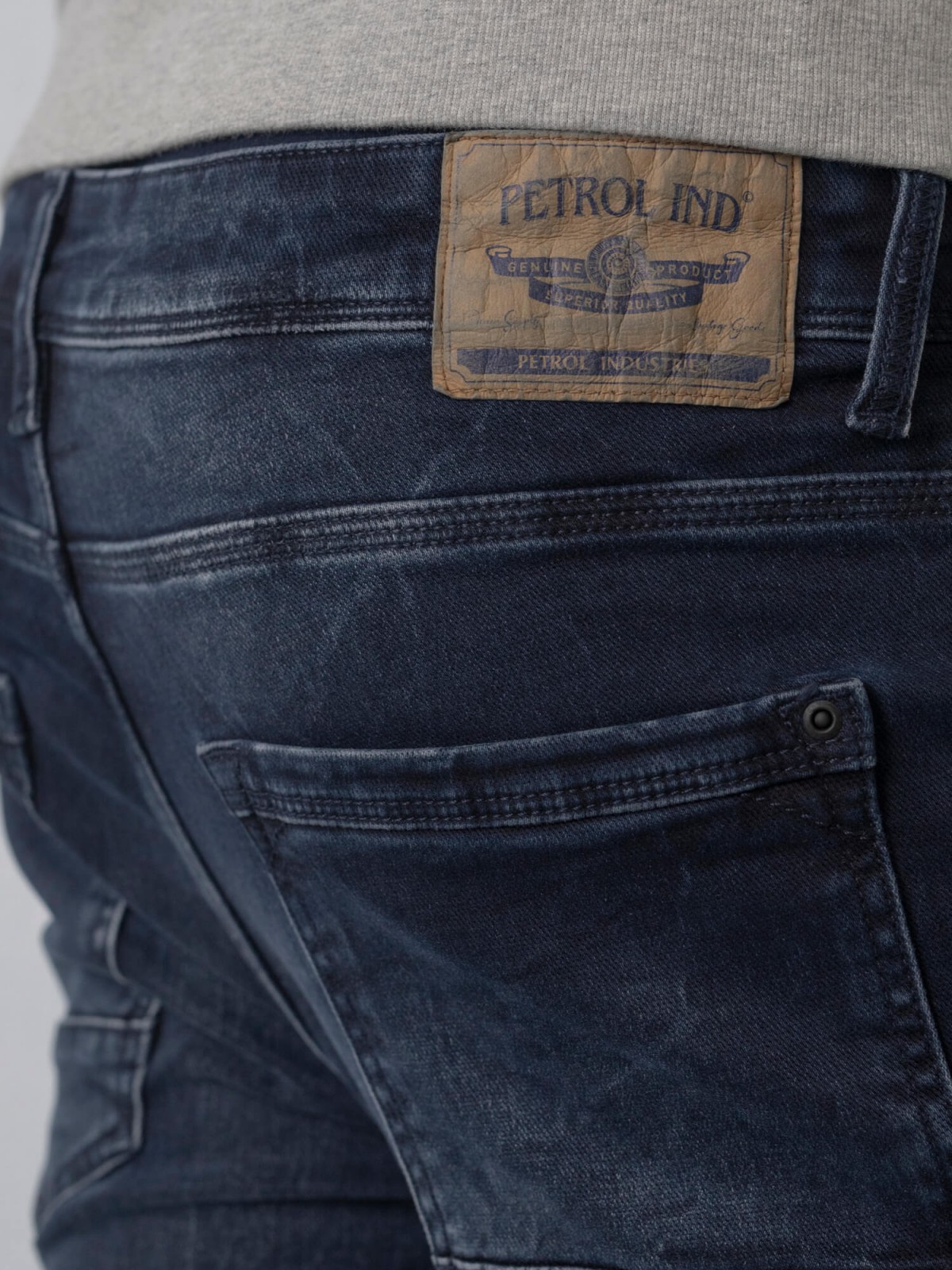 Petrol Industries Jackson Slim Fit Jeans in Dunkelblaues Denim