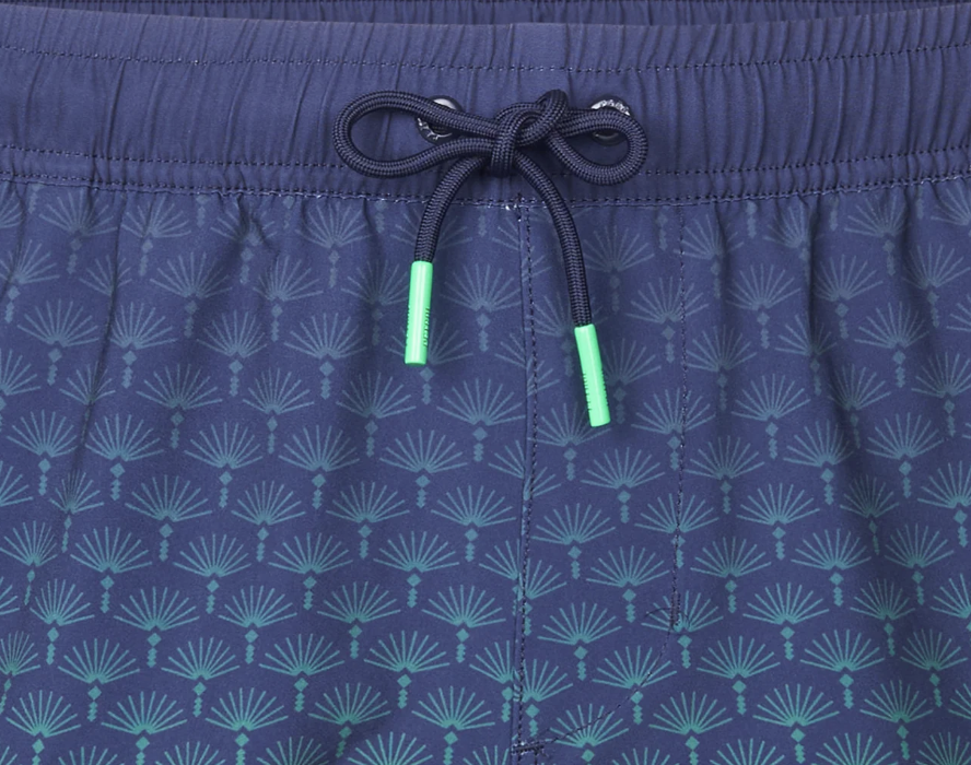Petrol Industries Herren Badehose in Navy mit allover Palmen in grün
