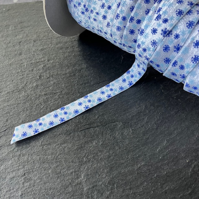 Wowzers Bastelbedarf FOE Gummiband - 1 Meter - Schneeflocken