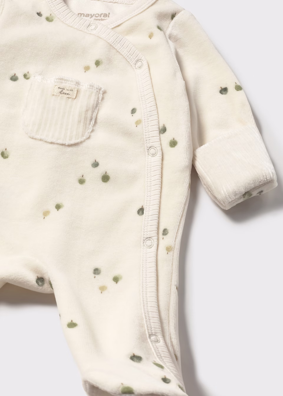 Mayoral Baby Unisex Nicki Strampler in Creme & Grün Mayoral Baby Unisex Nicki Strampler in Creme & Grün