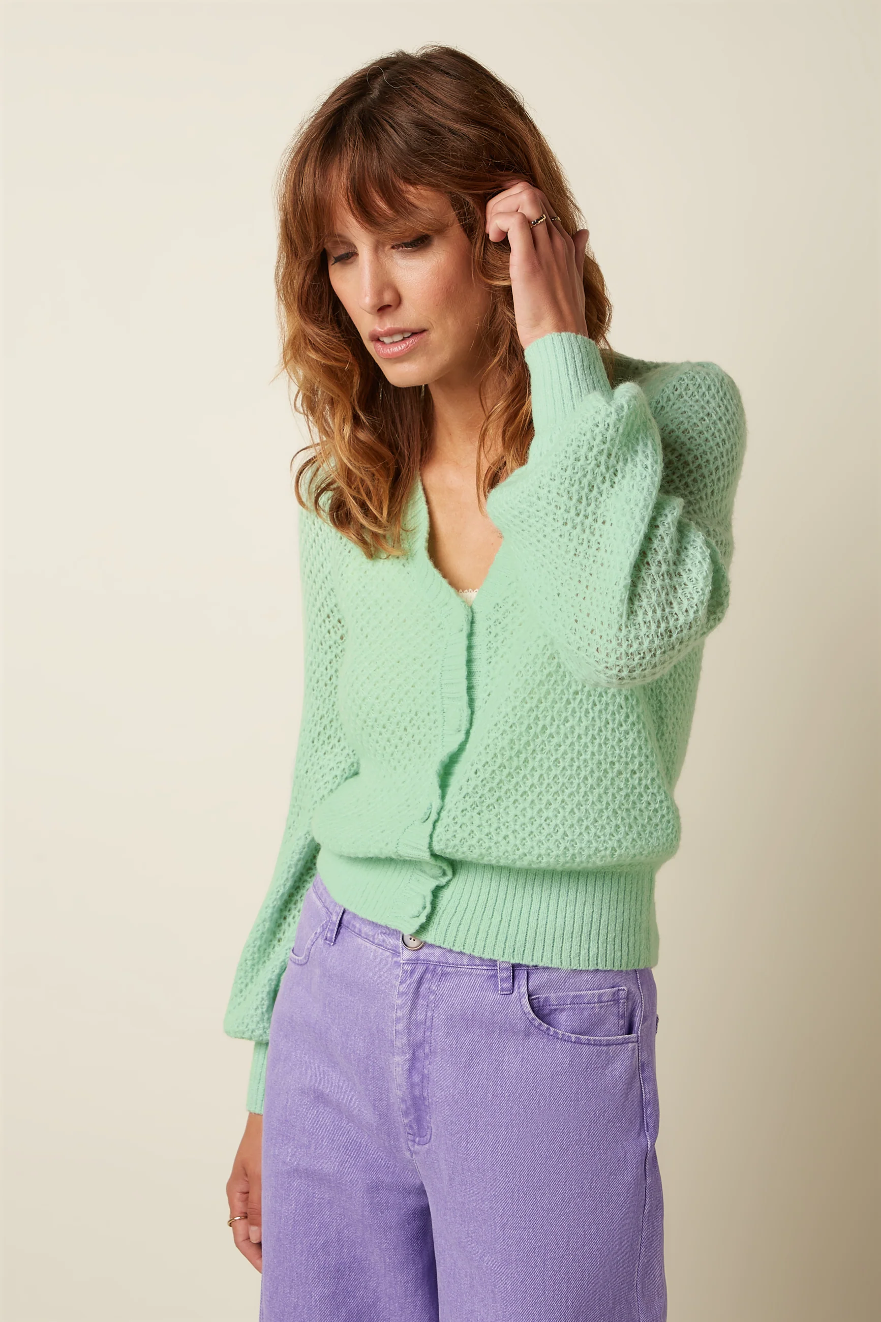 King Louie Cardi V Farfalle Strickjacke in Cameo Mint Grün King Louie Cardi V Farfalle Strickjacke in Cameo Mint Grün