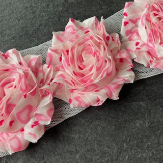 Wowzers Shabby Chic Stoffblume Blüte am Band - Valentine Herzen - 3 Blumen 