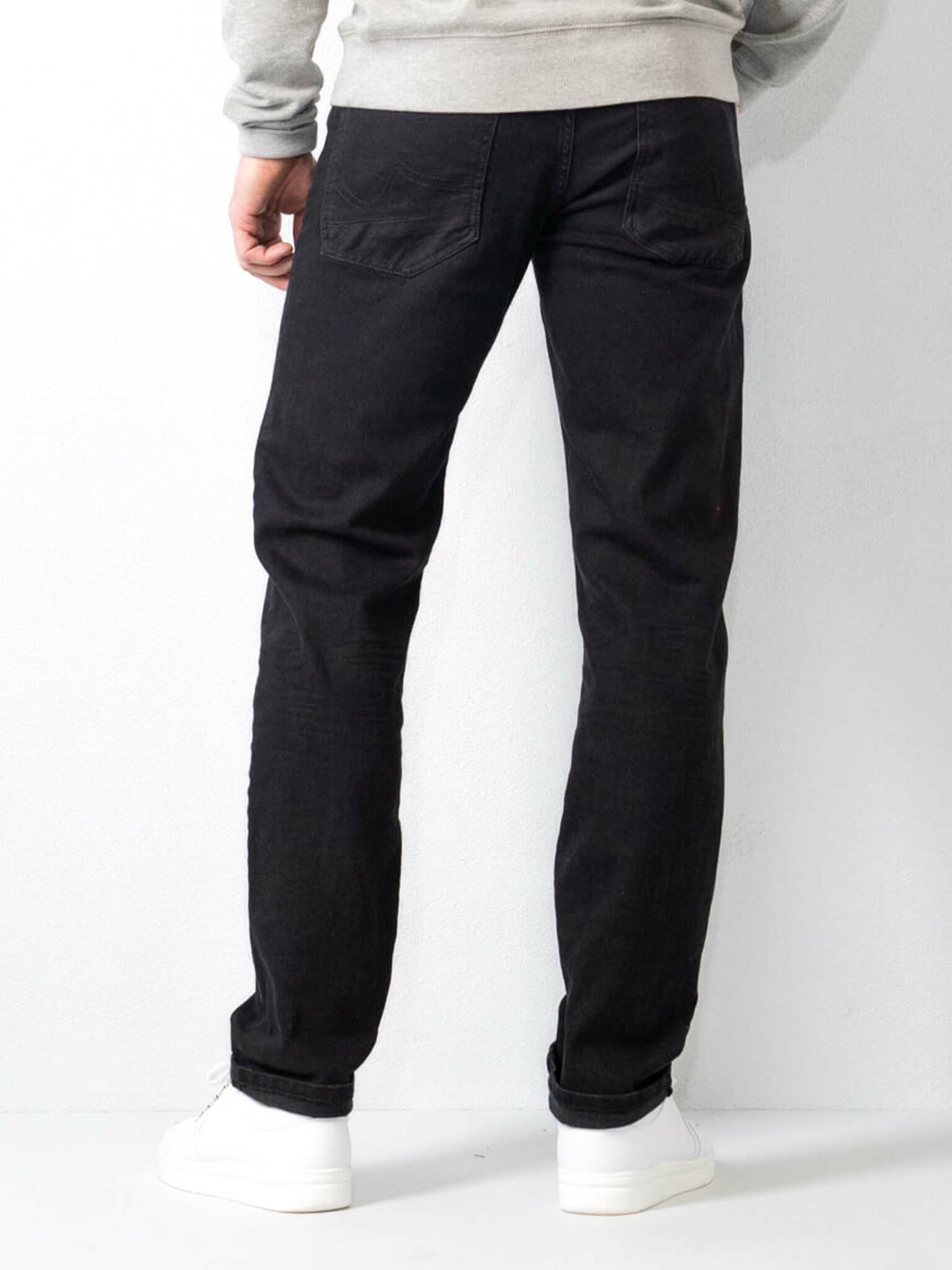 Petrol Industries Riley Regular Jeans in Schwarz