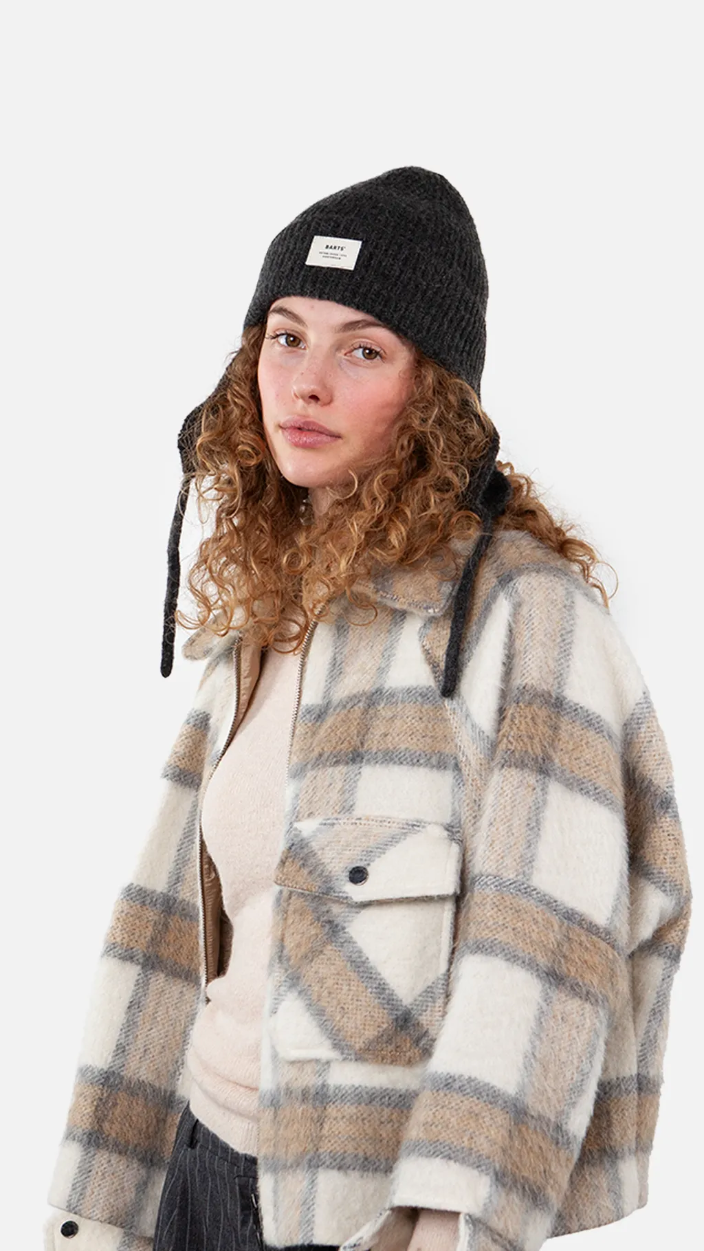 Barts Hillstar Earflap Beanie Mütze mit Ohrenklappen in Anthrazit Barts Hillstar Earflap Beanie Mütze mit Ohrenklappen in Anthrazit