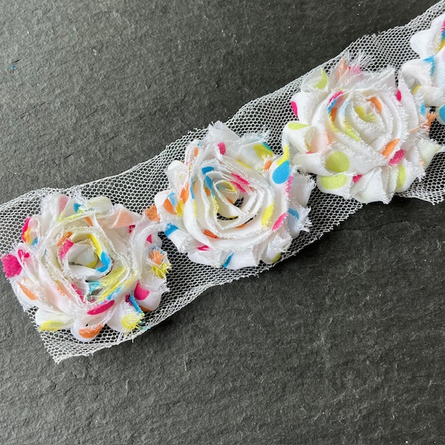 Wowzers Shabby Chic Stoffblume Blüte am Band - Lemon Confetti Dots - 3 Blumen