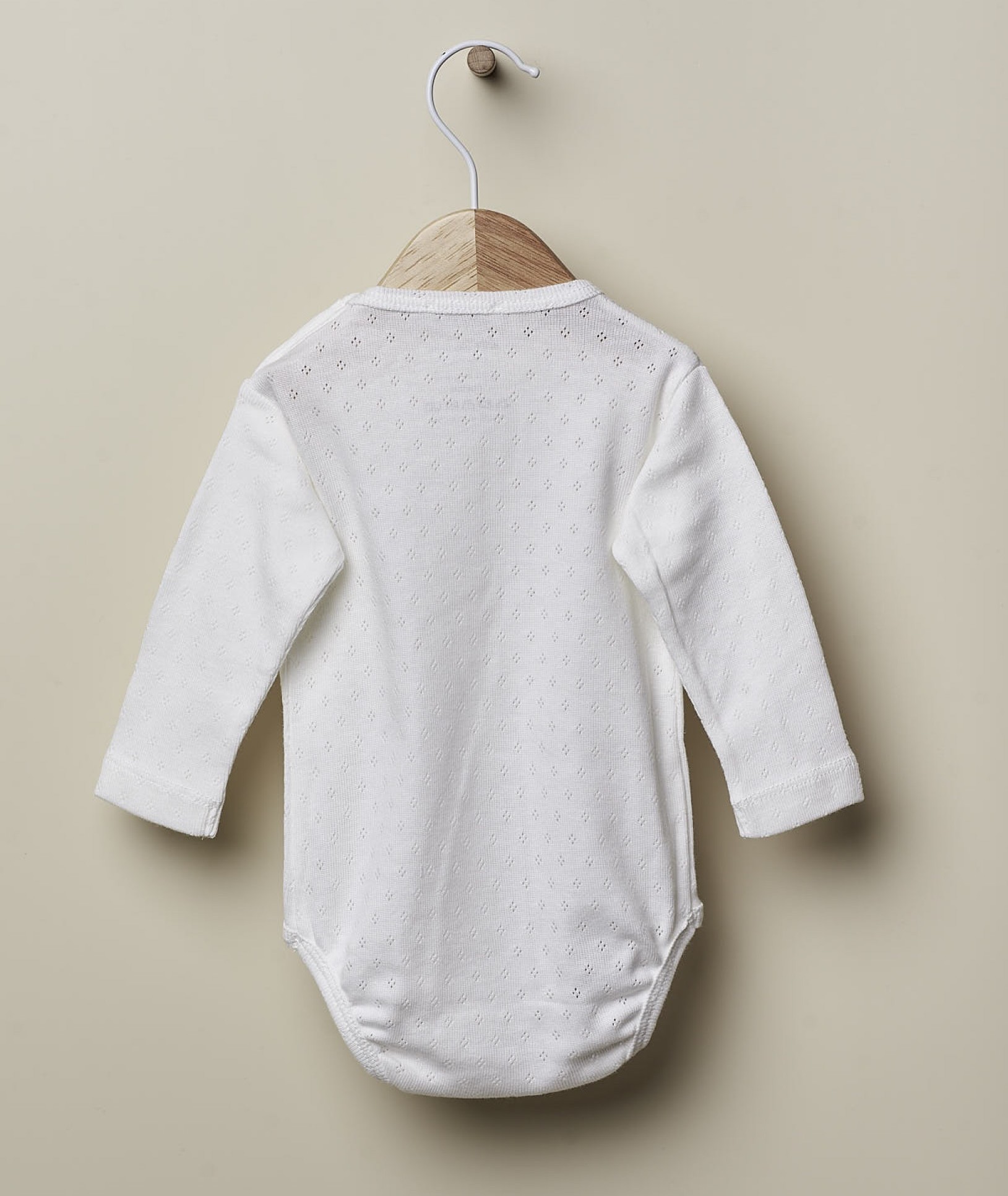 wedoble Langarm Body Bio Baumwolle mit Lochmuster in Creme Weiß 