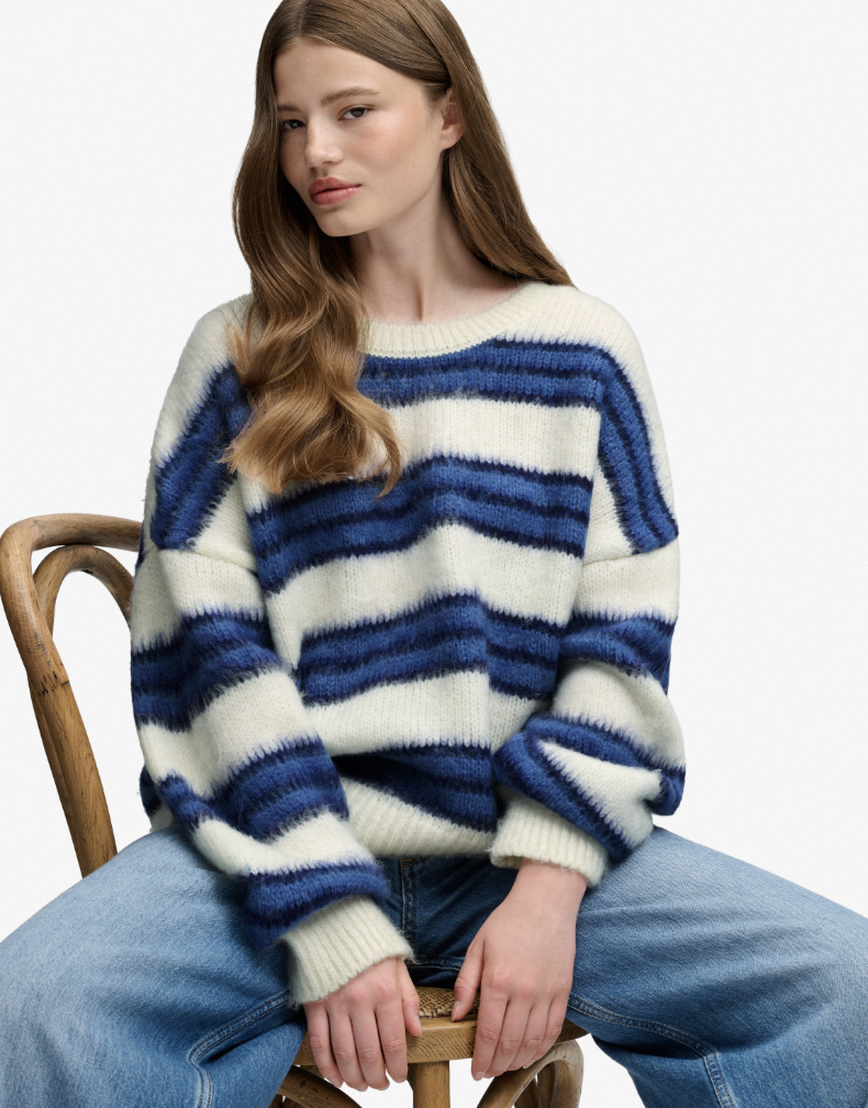 Superdry Damen Strickpullover gestreift mit lockerer Passform - Bleached Denim Blue Stripe