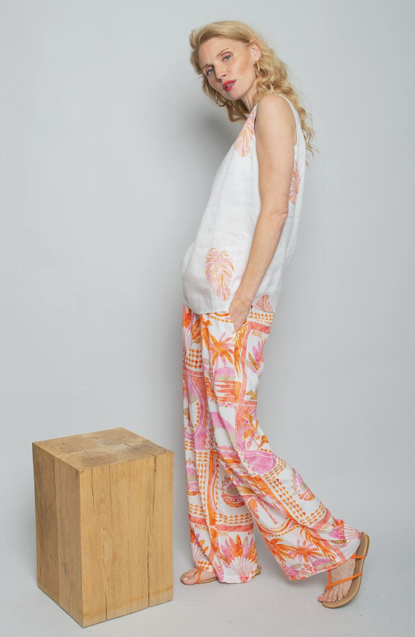 Emily van den Bergh Leinen Bluse Ärmellos mit Palmenblatt Stickereien Emily van den Bergh Leinen Bluse Ärmellos mit Palmenblatt Stickereien