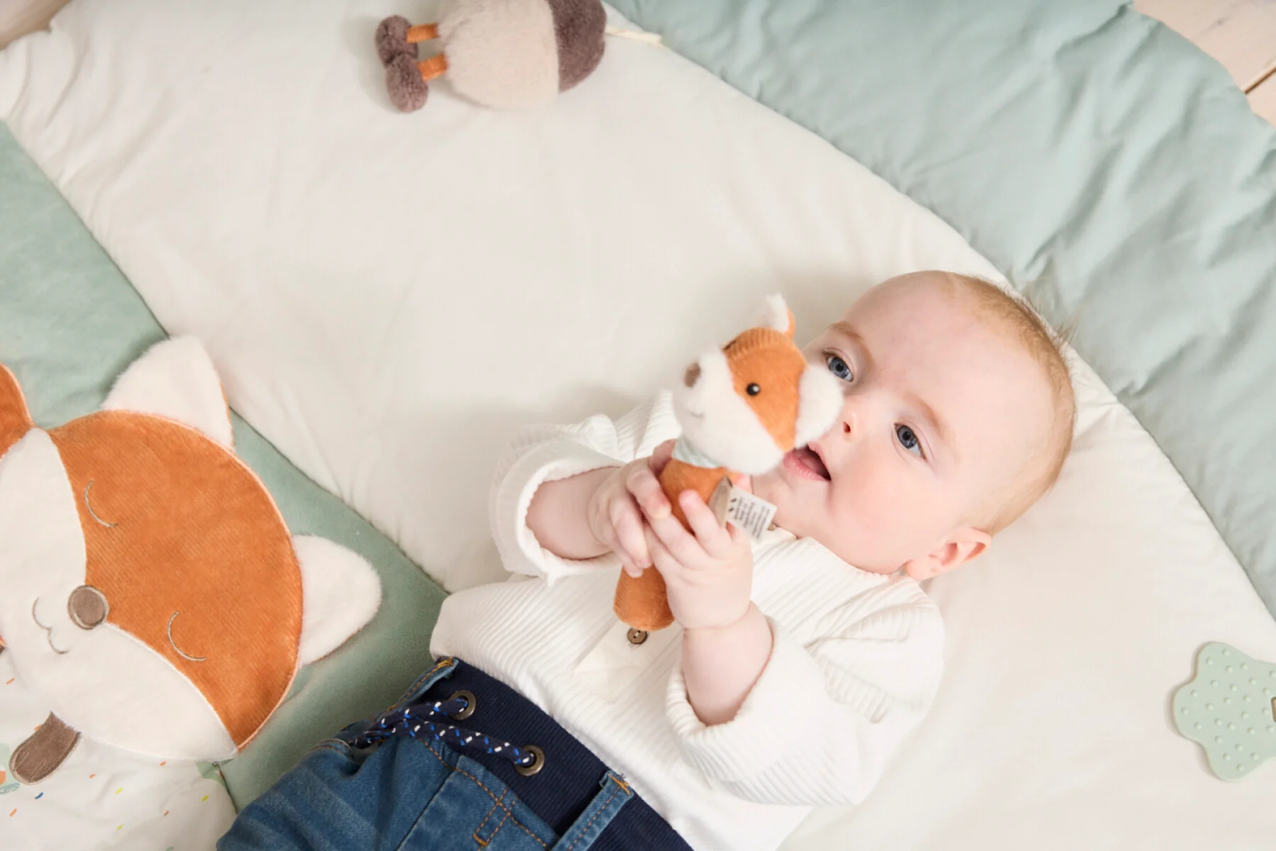 Sterntaler Greifling Baby Quitschtier Filou Fuchs mit Quietsche Sterntaler Greifling Baby Quitschtier Filou Fuchs mit Quietsche
