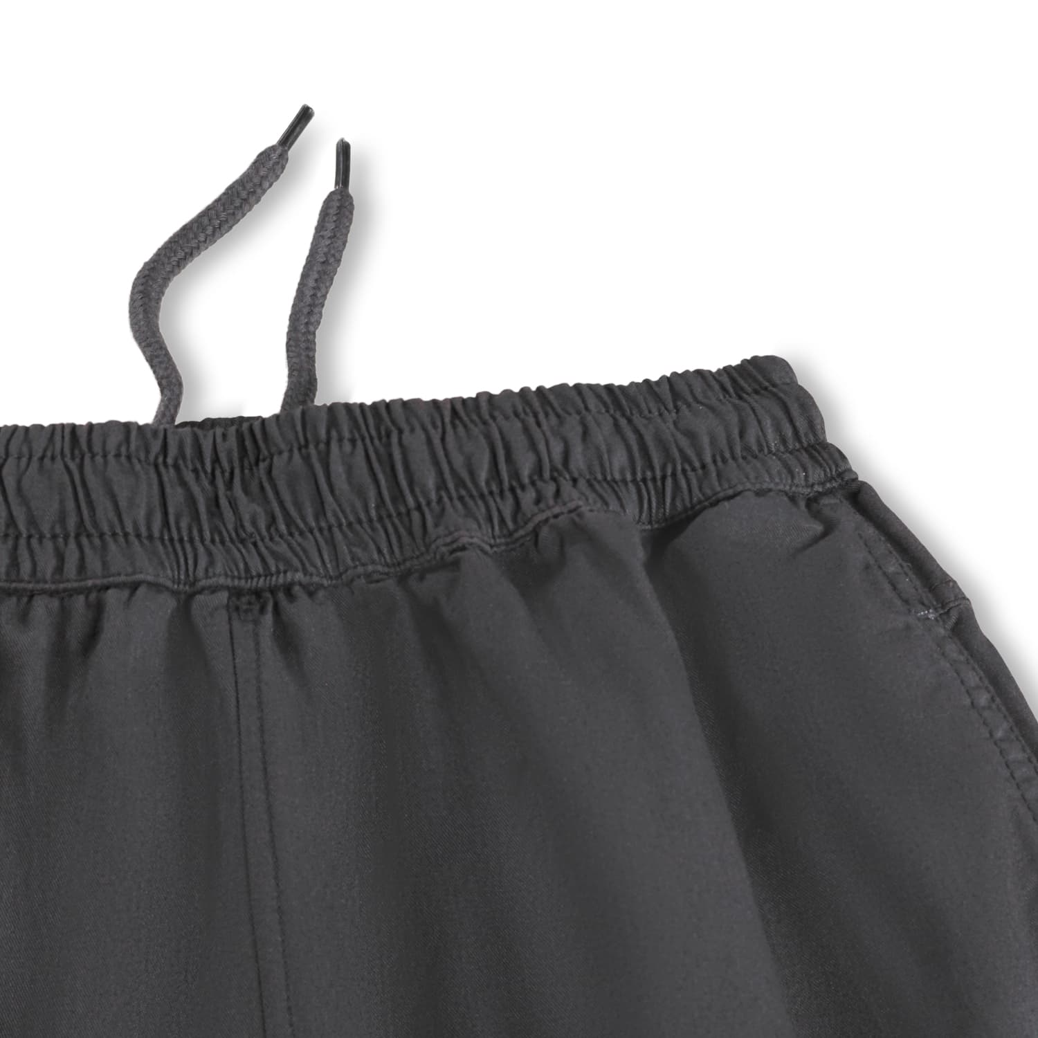 Molo Arrow Baggy Shorts für Jungs in Raven Schwarz 