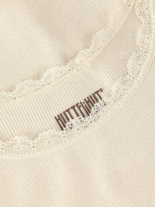 HUTTELiHUT Basic Langarm Shirt mit Modal in Antique Weiß Creme mit Spitzenborte HUTTELiHUT Basic Langarm Shirt mit Modal in Antique Weiß Creme mit Spitzenborte