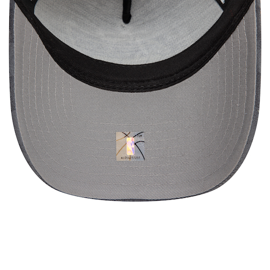New Era Tonal Check Trucker Cap in Grau - LA Lakers