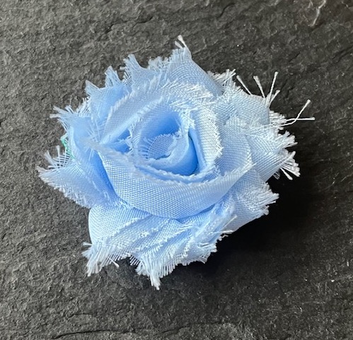 Wowzers Petit Shabby Chic Stoffblume - Hellblau - 3 Blumen 