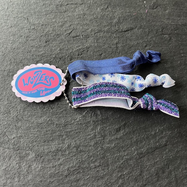 Wowzers Hair Ties Set von 3 Armbänder / Haargummis - Lila & Blau Glitzer mit Schneeflocken