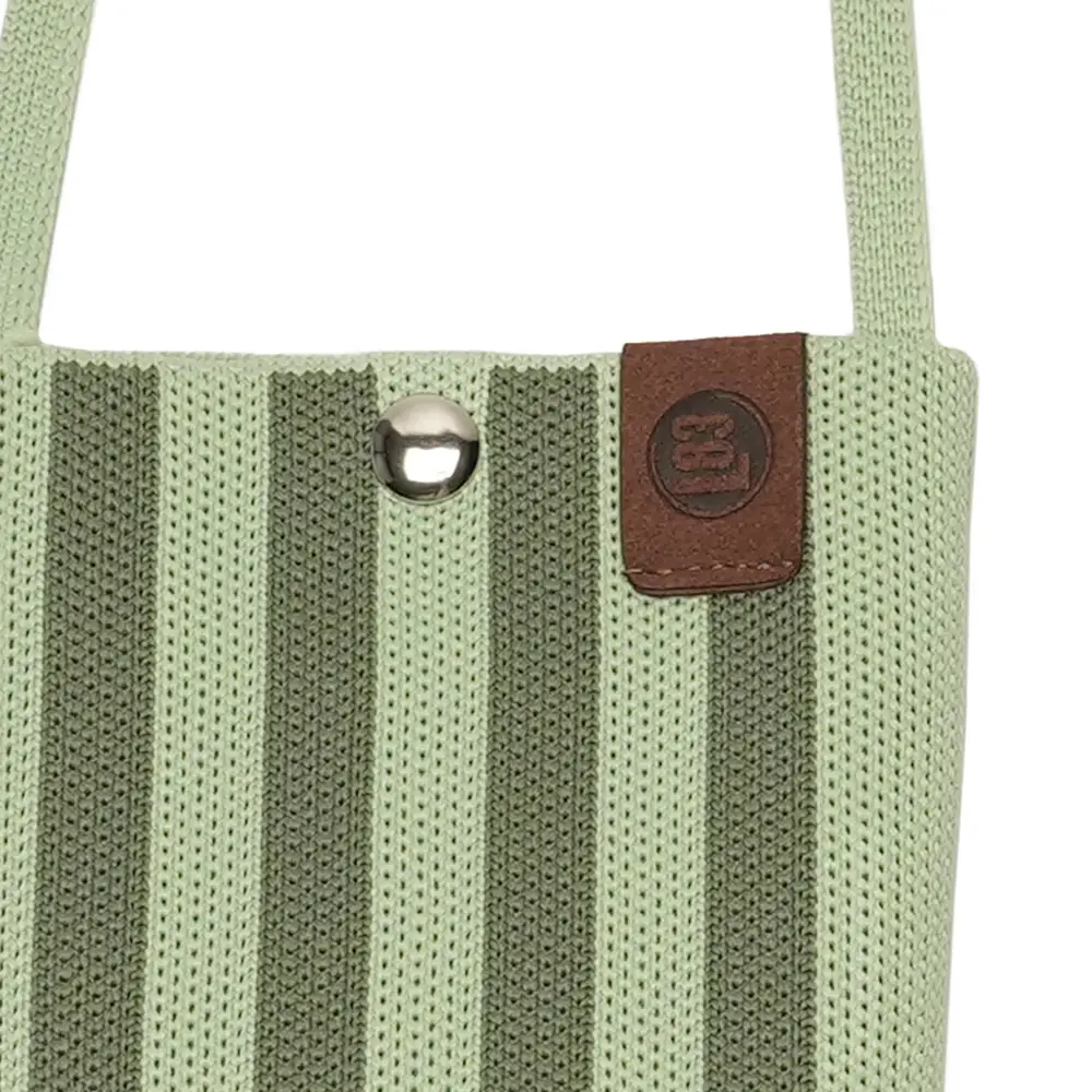 LOT83 Charlie Gestrickte Handytasche mit Druckknopf - Oliv & Grün Gestreift LOT83 Charlie Gestrickte Handytasche mit Druckknopf - Oliv & Grün Gestreift