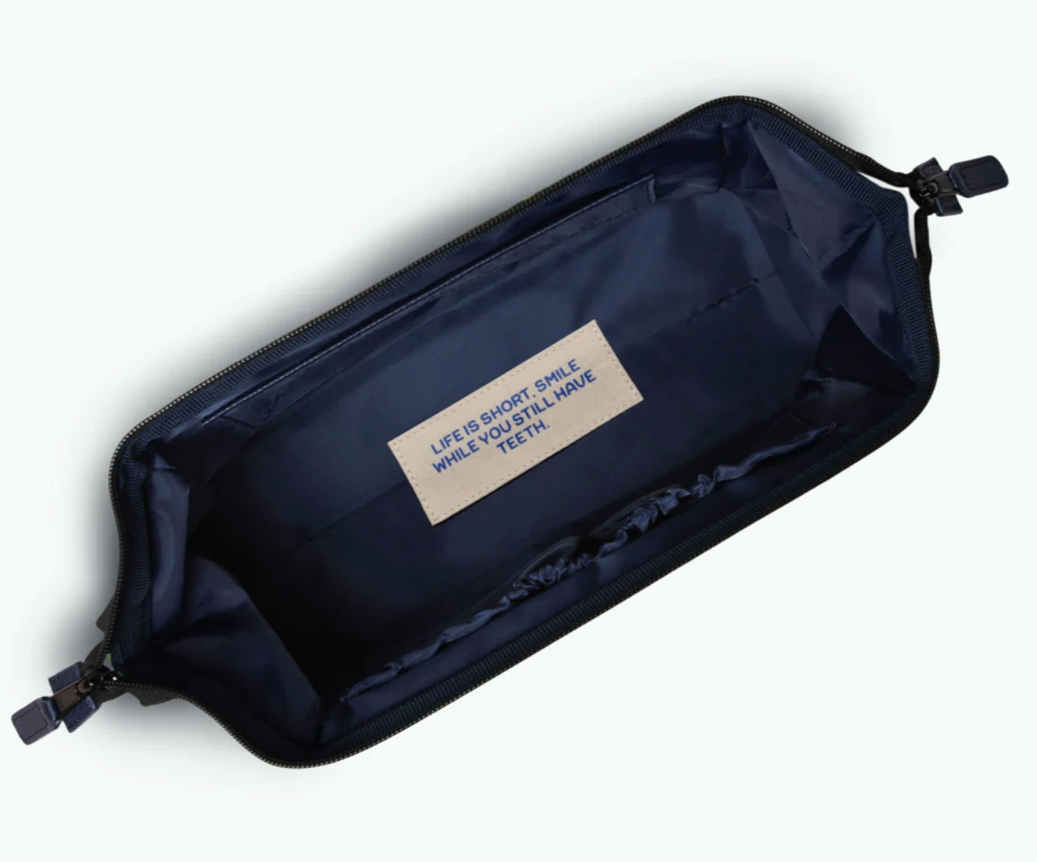 Cabaia Travel Kit Kulturtasche MONTREUIL - Beerentöne gemustert - SALE Cabaia Travel Kit Kulturtasche MONTREUIL - Beerentöne gemustert - SALE