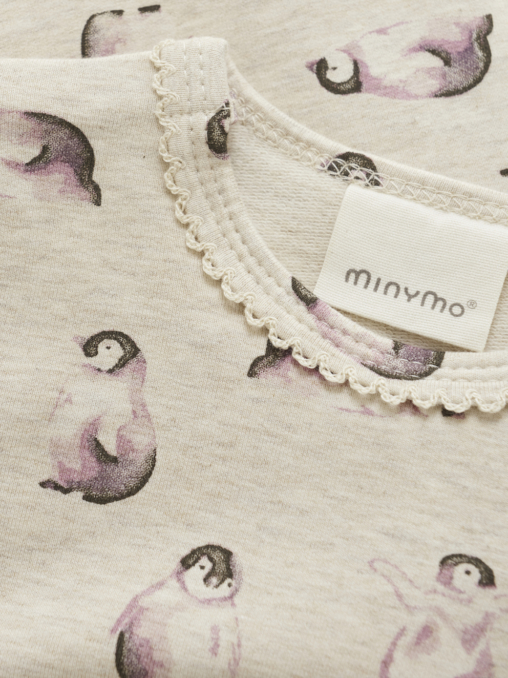Minymo Langarmbody mit Pinguin Druck in Beige Melange - SALE Minymo Langarmbody mit Pinguin Druck in Beige Melange - SALE