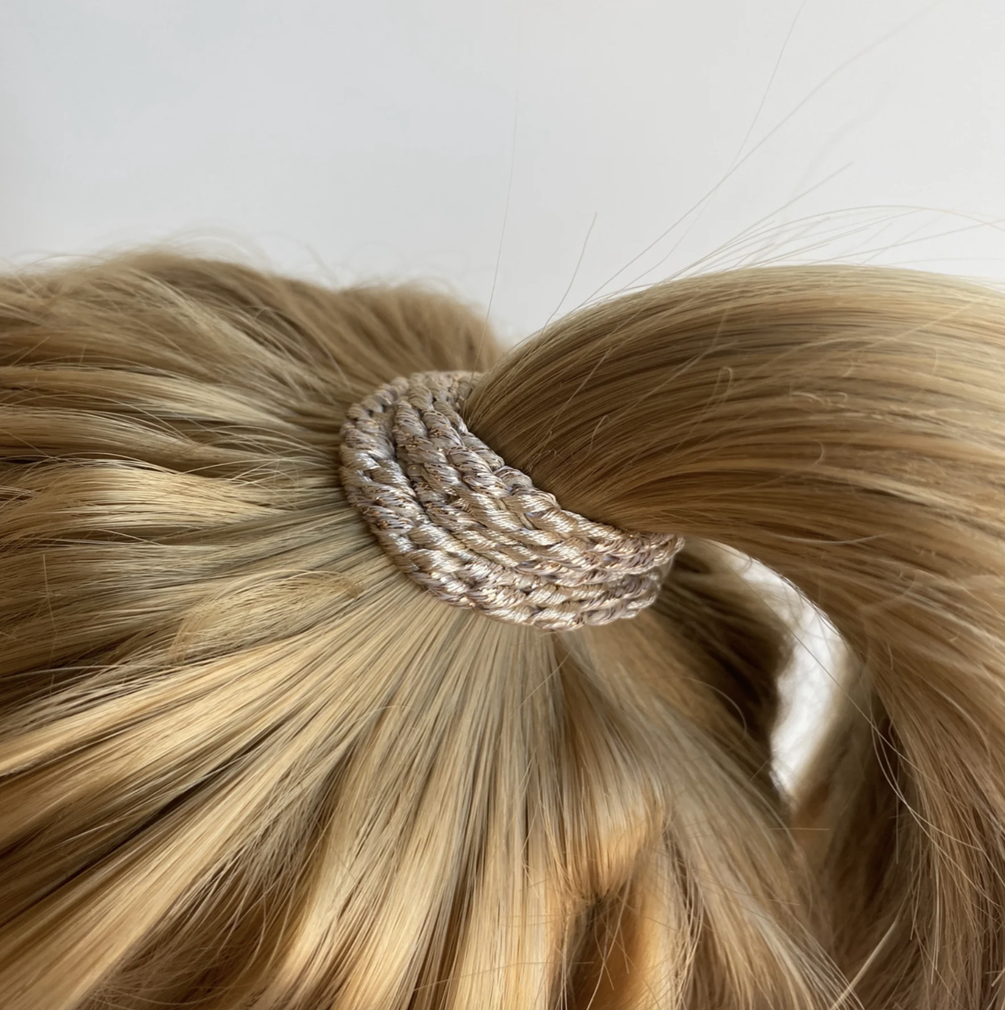 Kknekki Haargummi/Armband - Taupe Glitter - Taupe Glitzer Kknekki Haargummi/Armband - Taupe Glitter - Taupe Glitzer