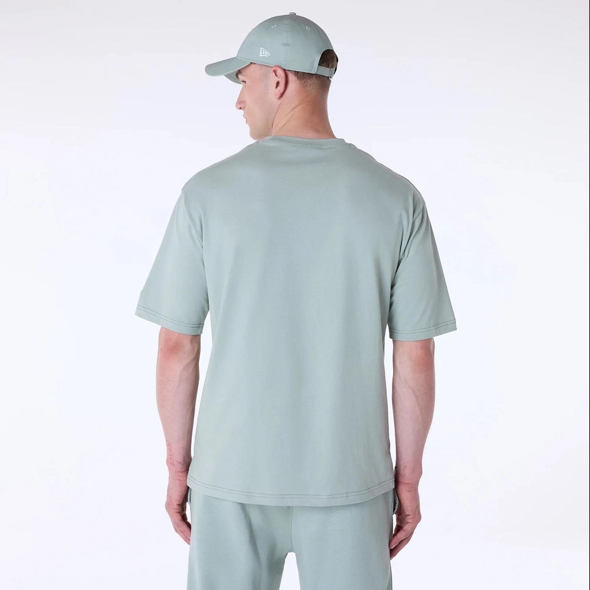 New Era T-Shirt Oversized in Pastellgrün - New York Yankees MLB League Essential New Era T-Shirt Oversized in Pastellgrün - New York Yankees MLB League Essential