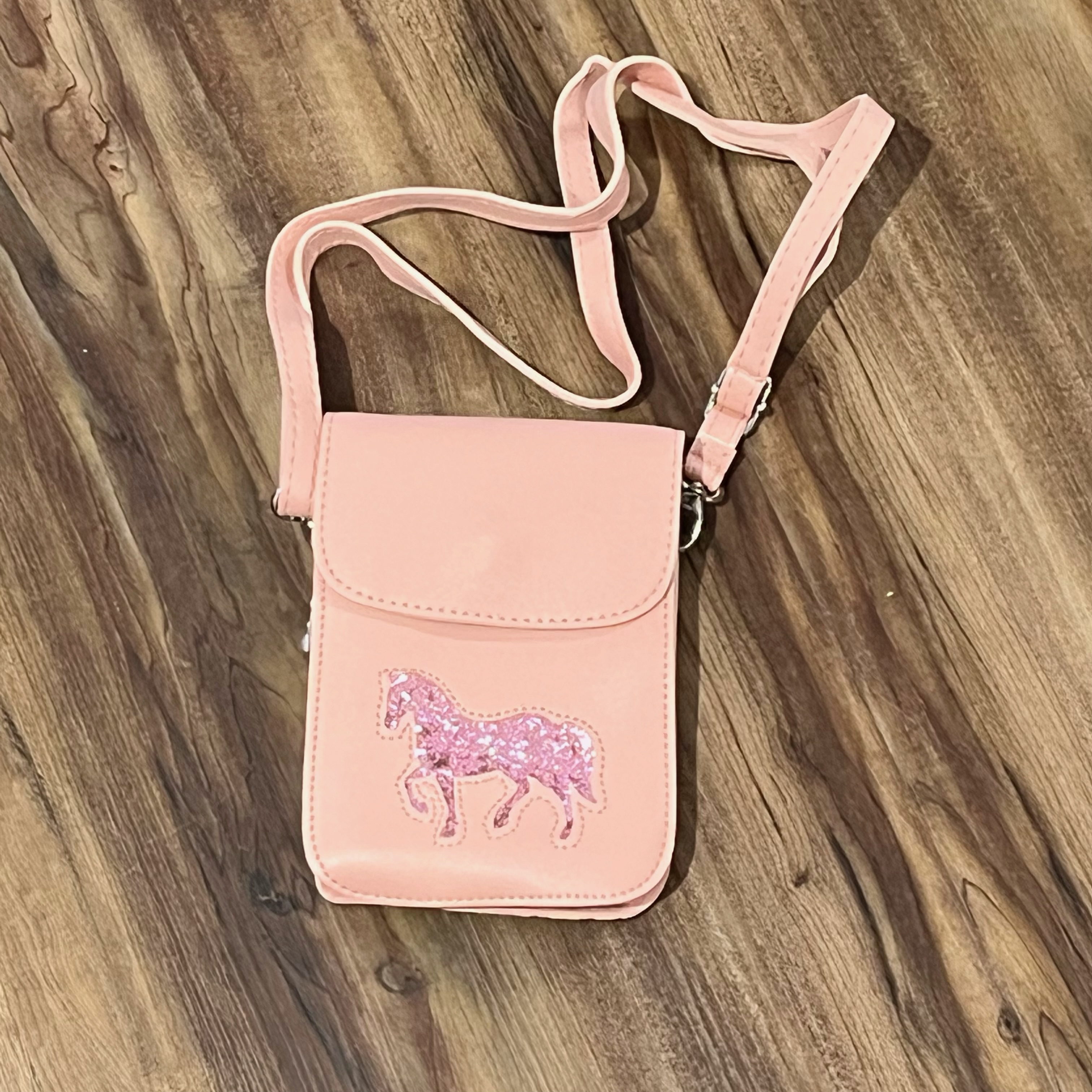 image0dXxw8dAZrLNFF KisMe Umhängetasche Kunstleder in Rosa mit Pailletten Pferd