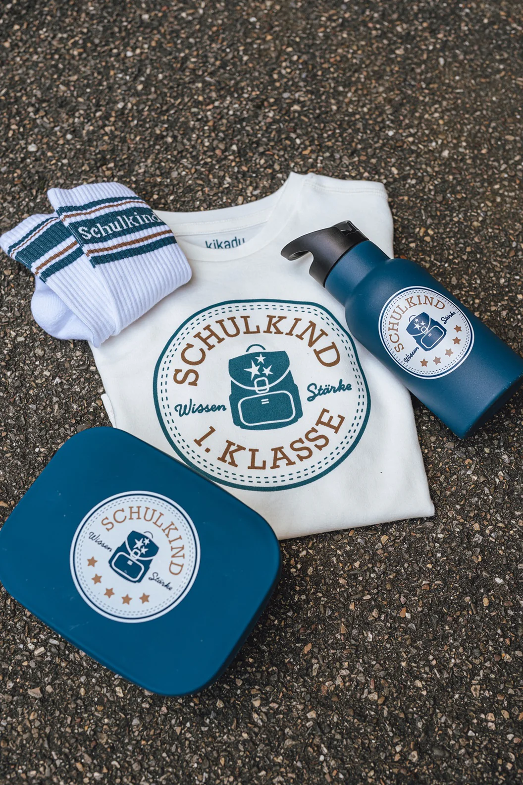 kikadu Schulkind Kurzarm T-Shirt GOTS zertifiziert - Blau kikadu Schulkind Kurzarm T-Shirt GOTS zertifiziert - Blau