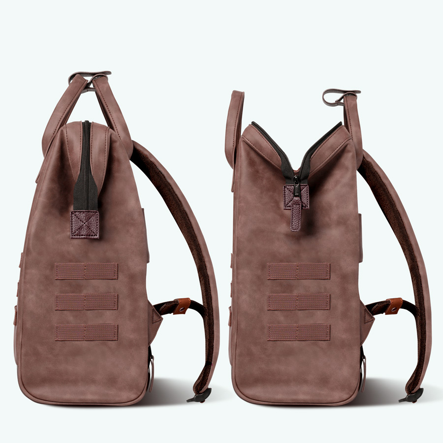 TDM-S22-ADVENTURER-MEDIUM-PAPEETE-COTE-FERME-OUVERT-BD Cabaia Rucksack PAPEETE Medium mit Laptop-Fach - Braun