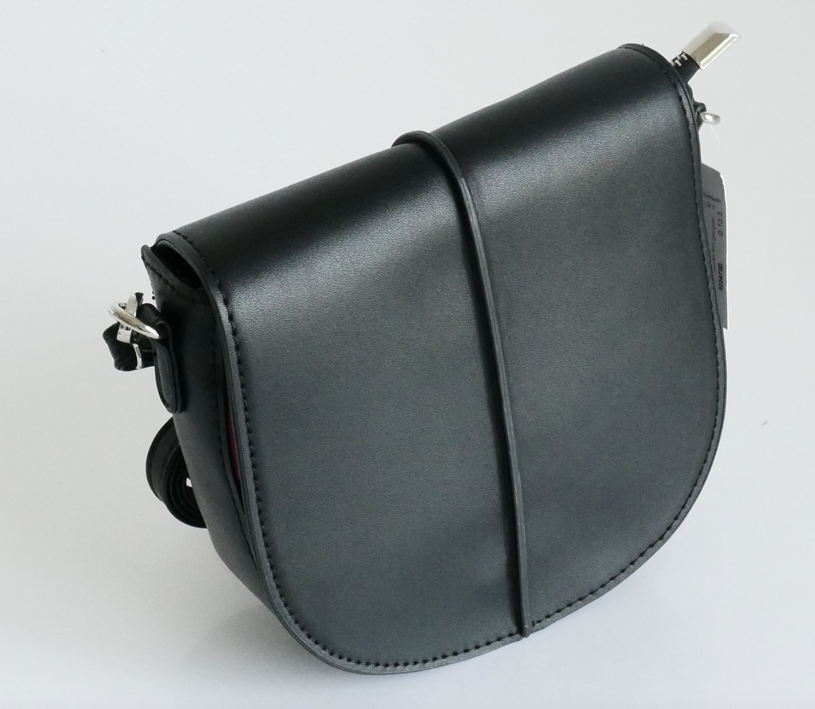 KisMe Umhängetasche/Satteltasche - uni Schwarz - SALE KisMe Umhängetasche/Satteltasche - uni Schwarz - SALE