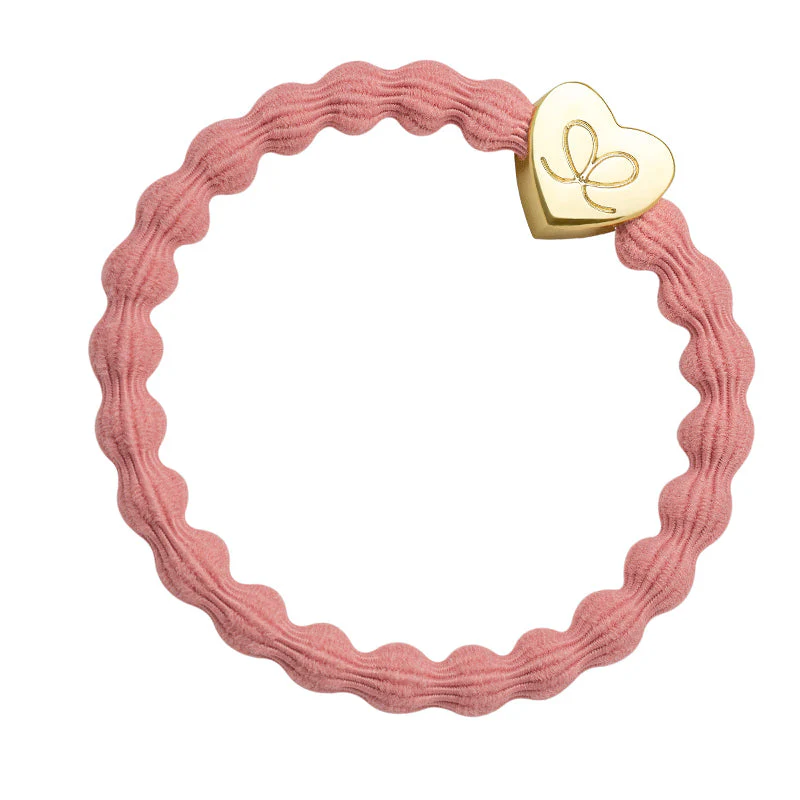 By Eloise Armband/Haargummi mit Charm - Goldenes Herz auf Coral