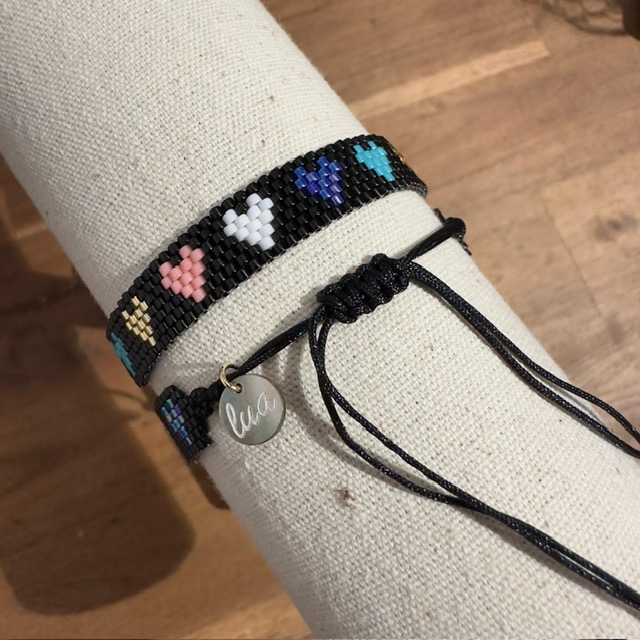 PHOTO-2023-11-07-14-38-54 Lua All My Love Armband mit bunten Perlen - Schwarz mit Herzen
