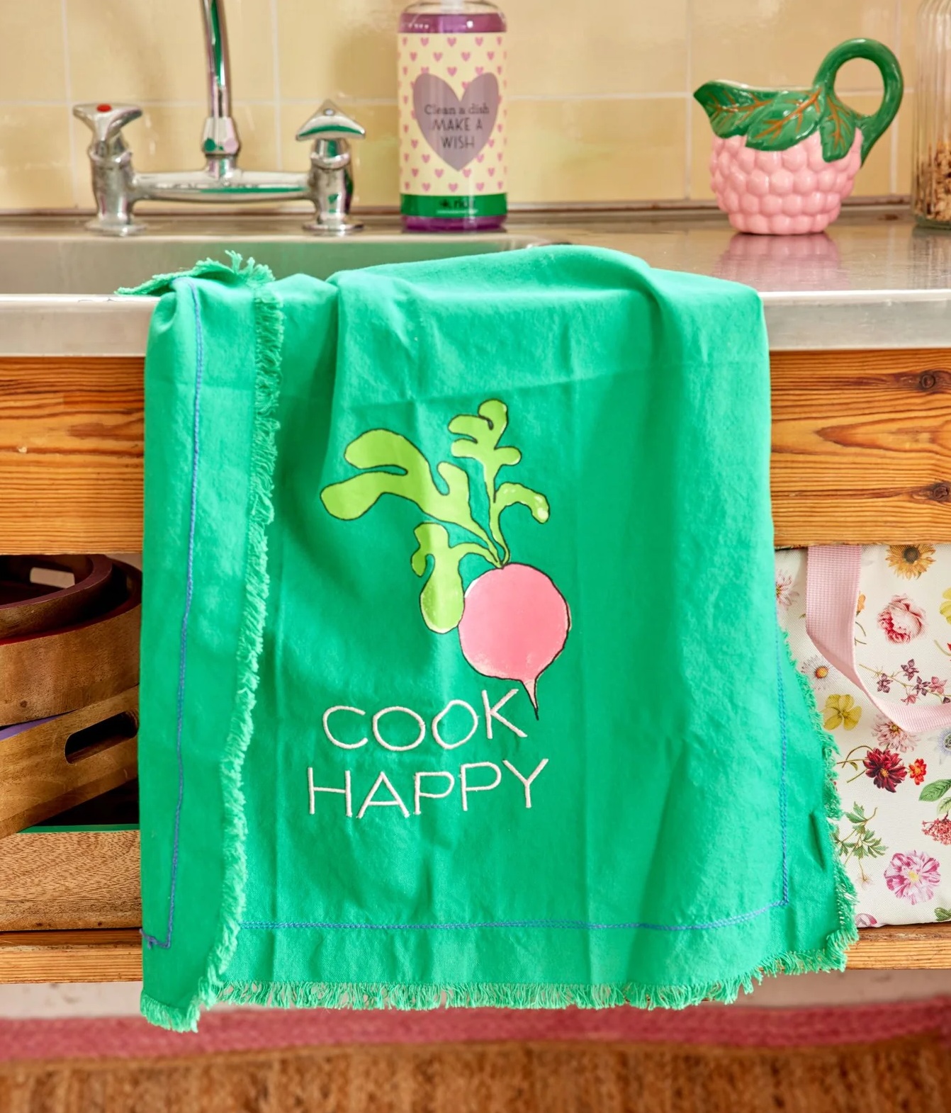 RICE Baumwolle Geschirrtuch Grün - Ravishing Radish Print - Radieschen - Cook Happy