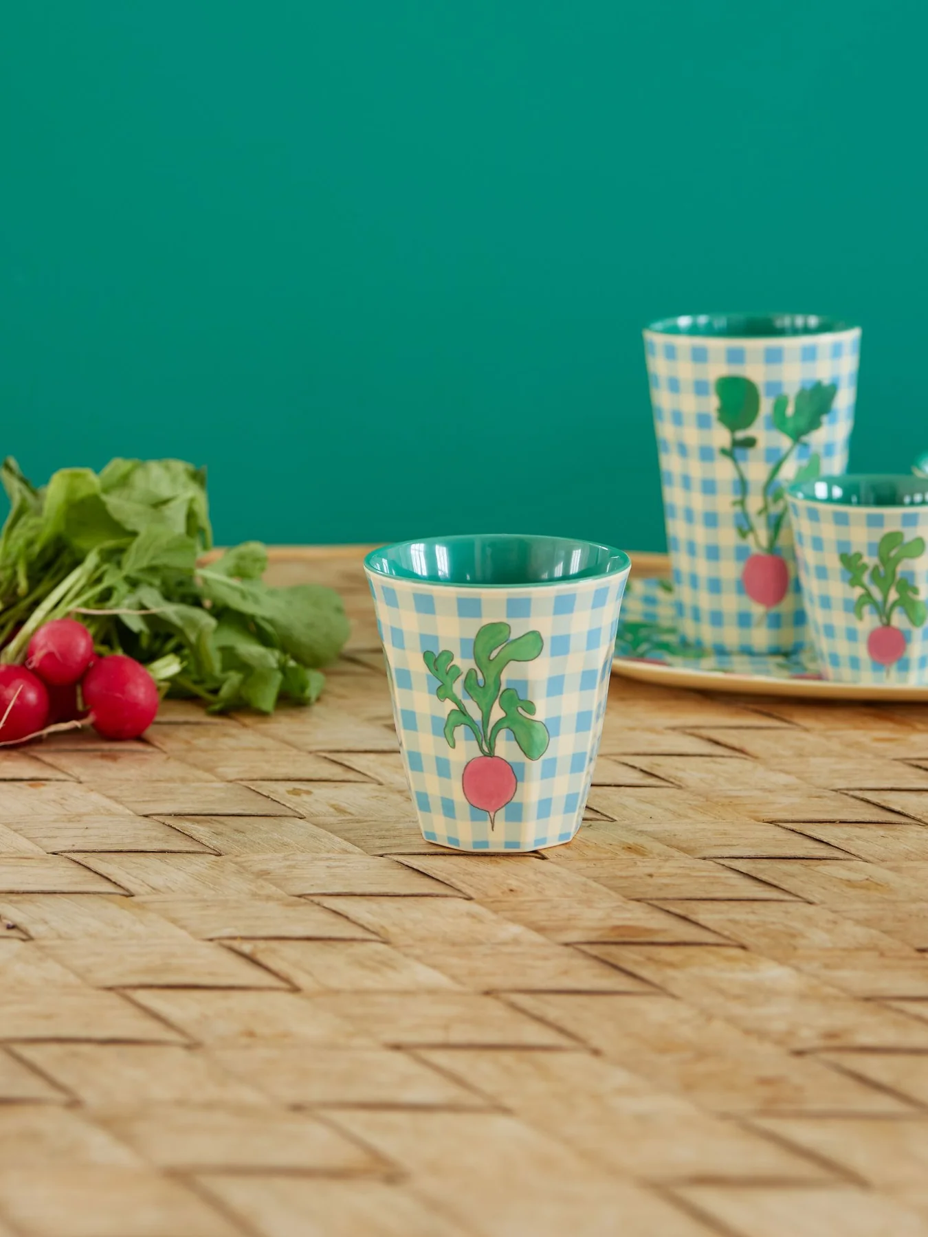 RICE Medium Melamin Becher - Ravishing Radish Print - Radieschen