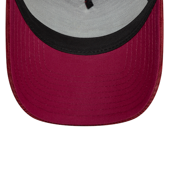 New Era Trucker Cap mit Patch in Rot Kord Cap