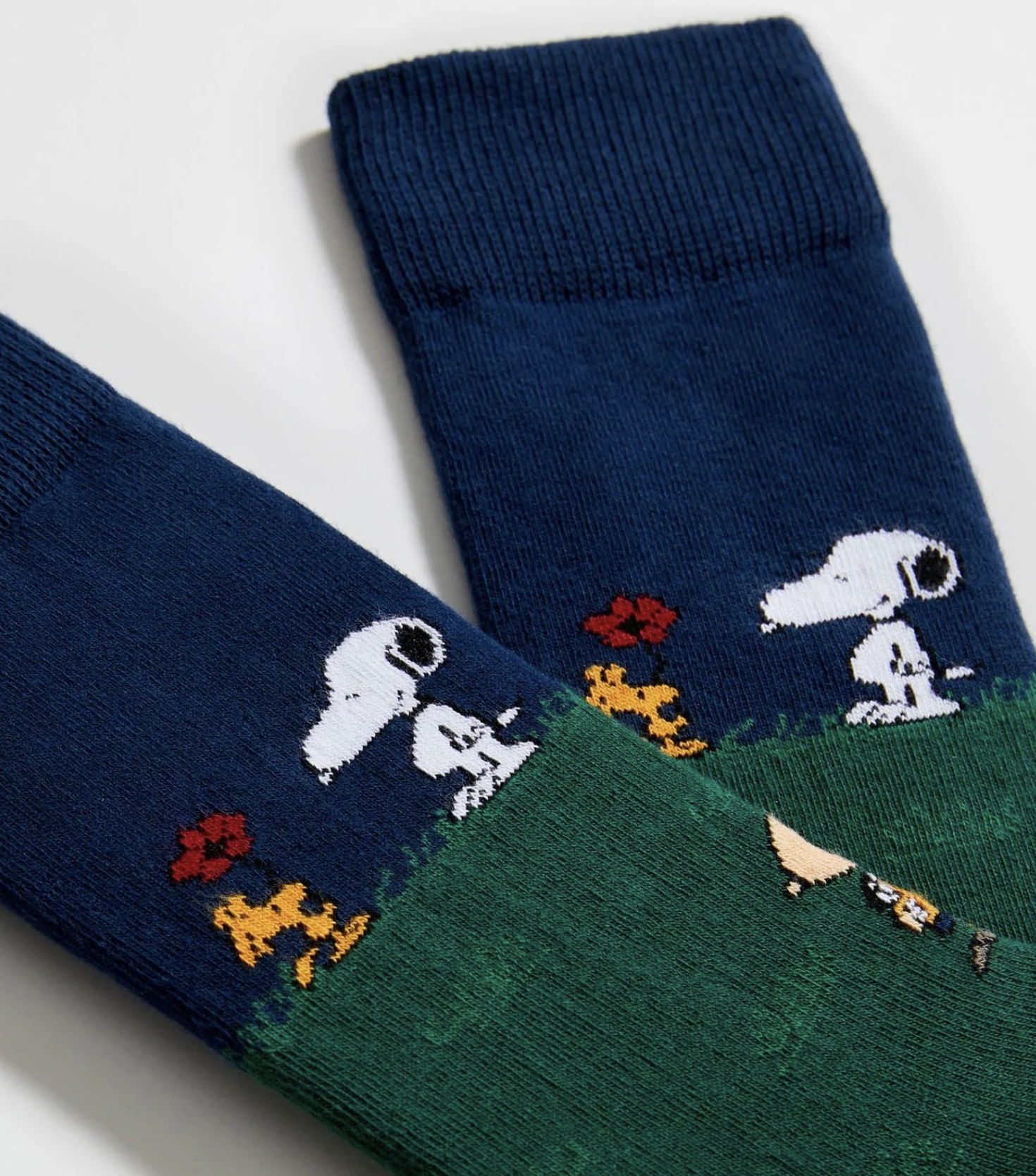 besocks Peanuts aus Bio-Baumwolle in Blau & Grün - BeSnoopy Garten besocks Peanuts aus Bio-Baumwolle in Blau & Grün - BeSnoopy Garten