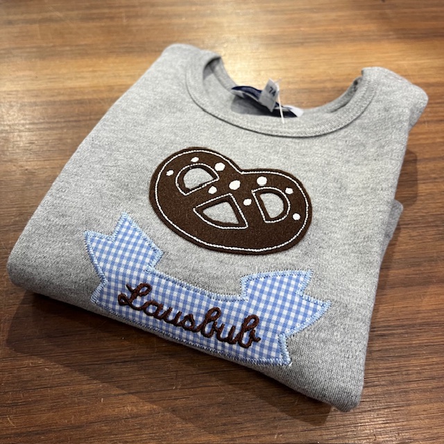 P.Eisenherz Langarm T-Shirt in Grau mit Brezel in Blau - Lausbub