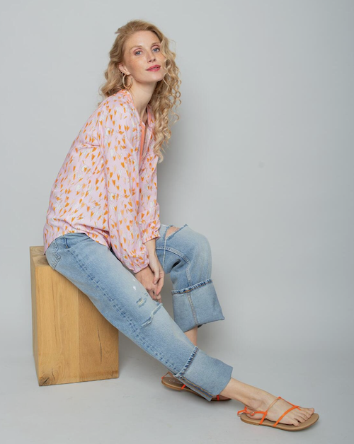 Emily van den Bergh Viskose Bluse in Rosa mit Herzen Allover in Creme & Orange Emily van den Bergh Viskose Bluse in Rosa mit Herzen Allover in Creme & Orange
