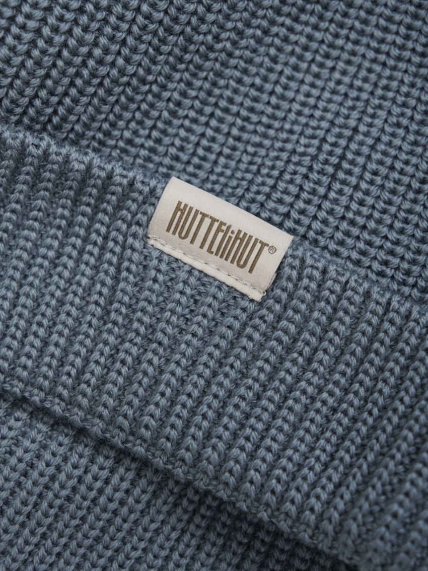 HUTTELiHUT Stylische Strickbeanie aus Merinowolle in Oceanblau 