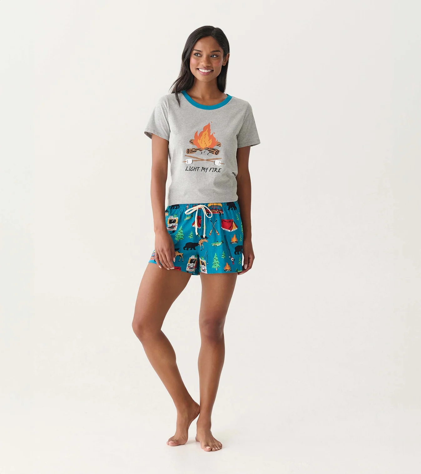 Little Blue House Kurze Pyjama Hose in Blau - Retro Camping Schlafshort Little Blue House Kurze Pyjama Hose in Blau - Retro Camping Schlafshort