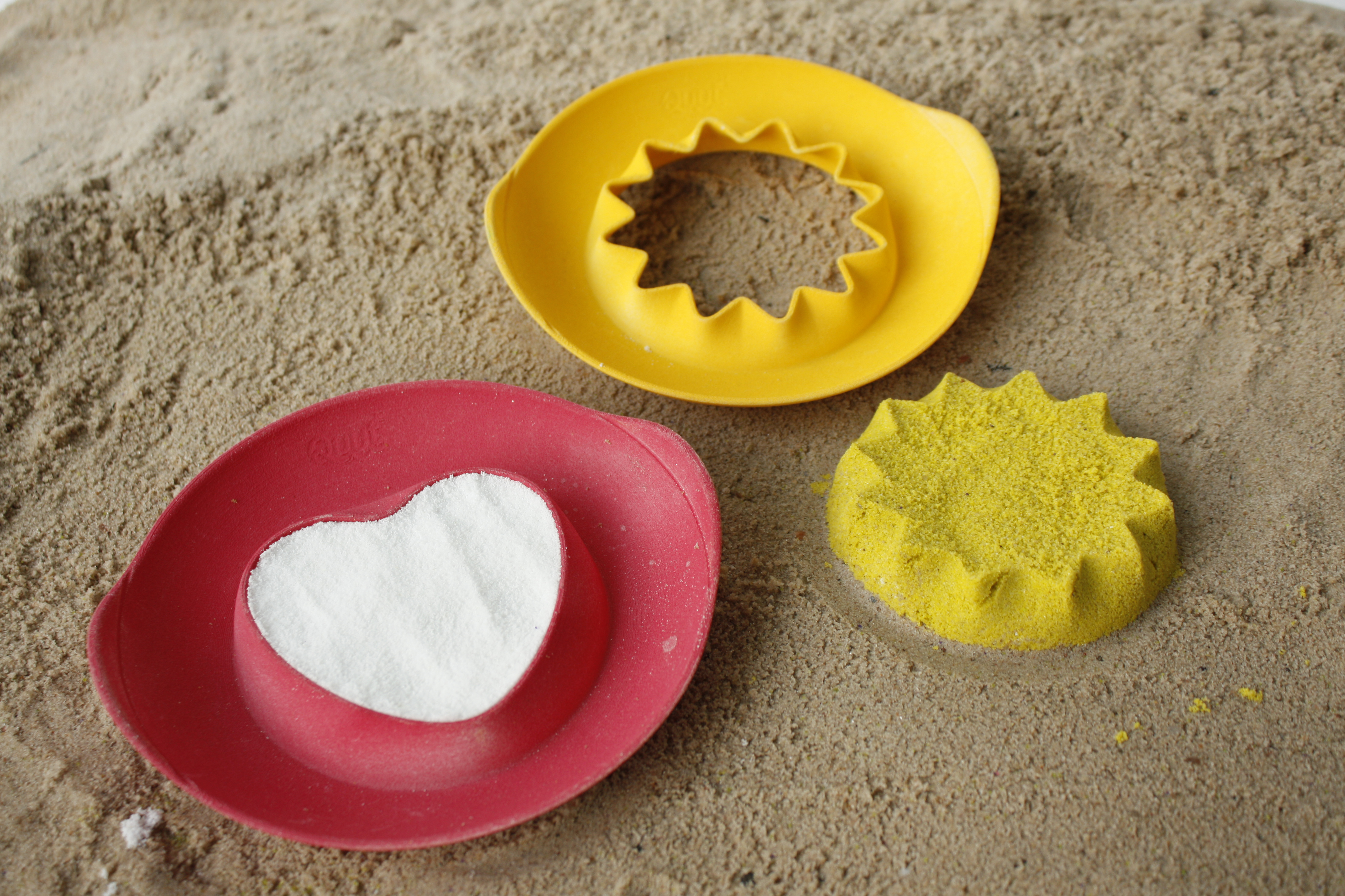 Quut_EDU_SunnyLove_5 Quut Magic Shapers - Sandformen