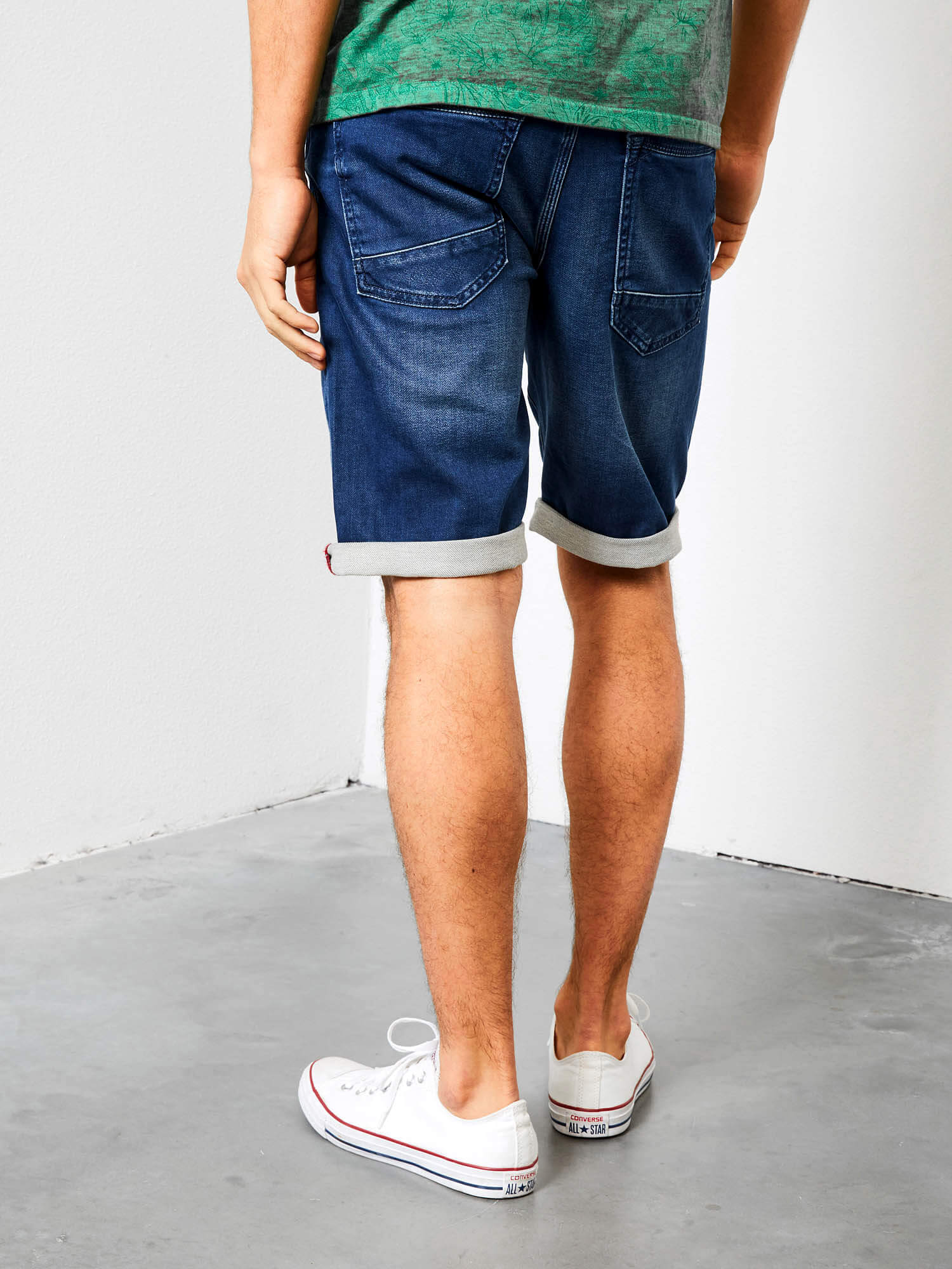 M-1000-SHO591-5800-02Ebd8S7l3WAXrY Petrol Industries Jackson Jog Jeans Short in Dark Blue Denim