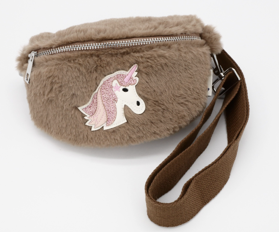 KisMe Crossbody Tasche Sidebag - Einhorn Plüsch mit Stoffband - Braun KisMe Crossbody Tasche Sidebag - Einhorn Plüsch mit Stoffband - Braun