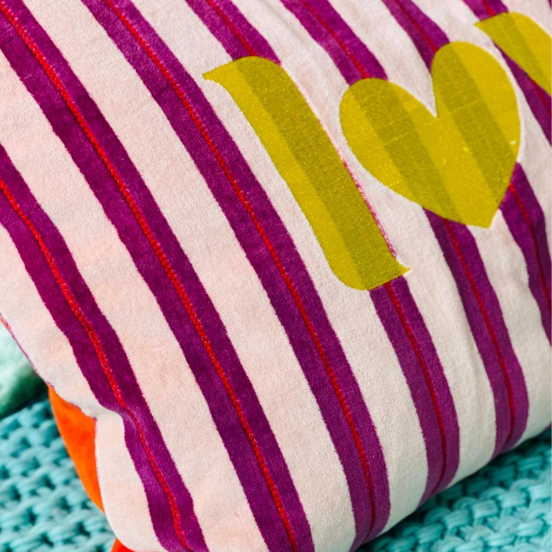 Noi Kissen + Kissenhülle Velvet - Pinstripe Love 40x60