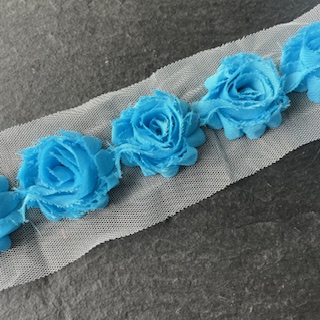 Wowzers Petit Shabby Chic Stoffblume - Türkis Blau - 3 Blumen Wowzers Petit Shabby Chic Stoffblume - Türkis Blau - 3 Blumen