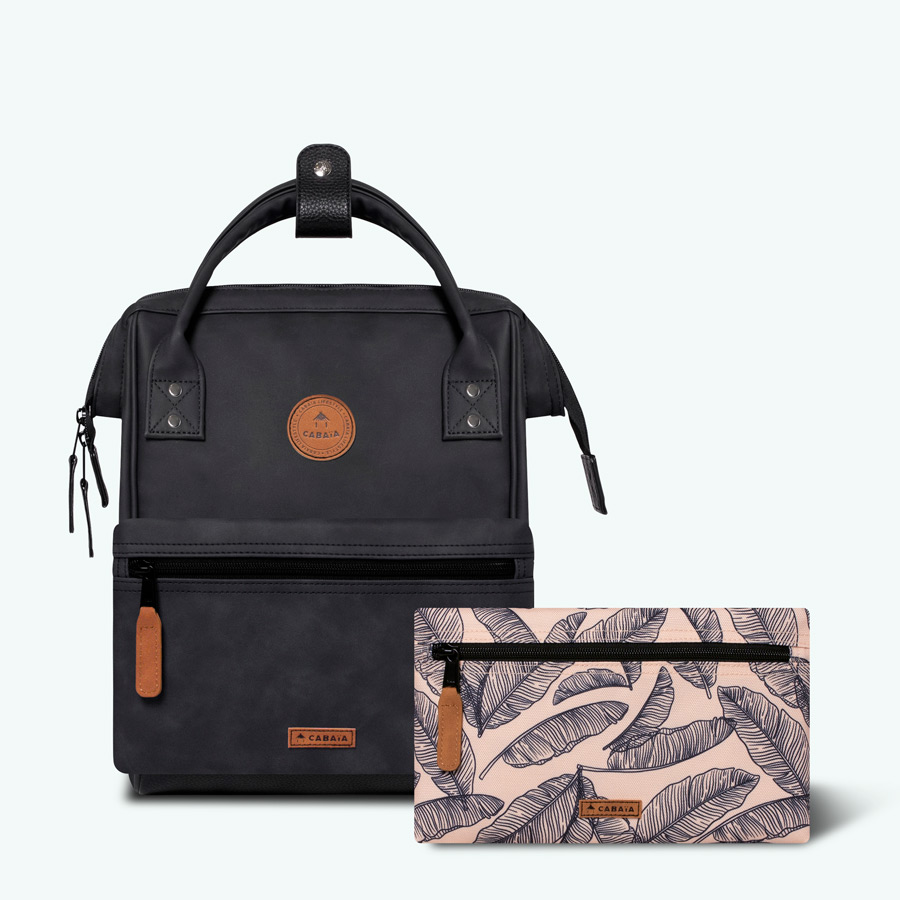 TDM-S22-ADVENTURER-SMALL-LE-HAVRE-FACE-POCHETTES-BD Cabaia Rucksack LE HAVRE Small (mit Laptop-Fach) - Schwarz