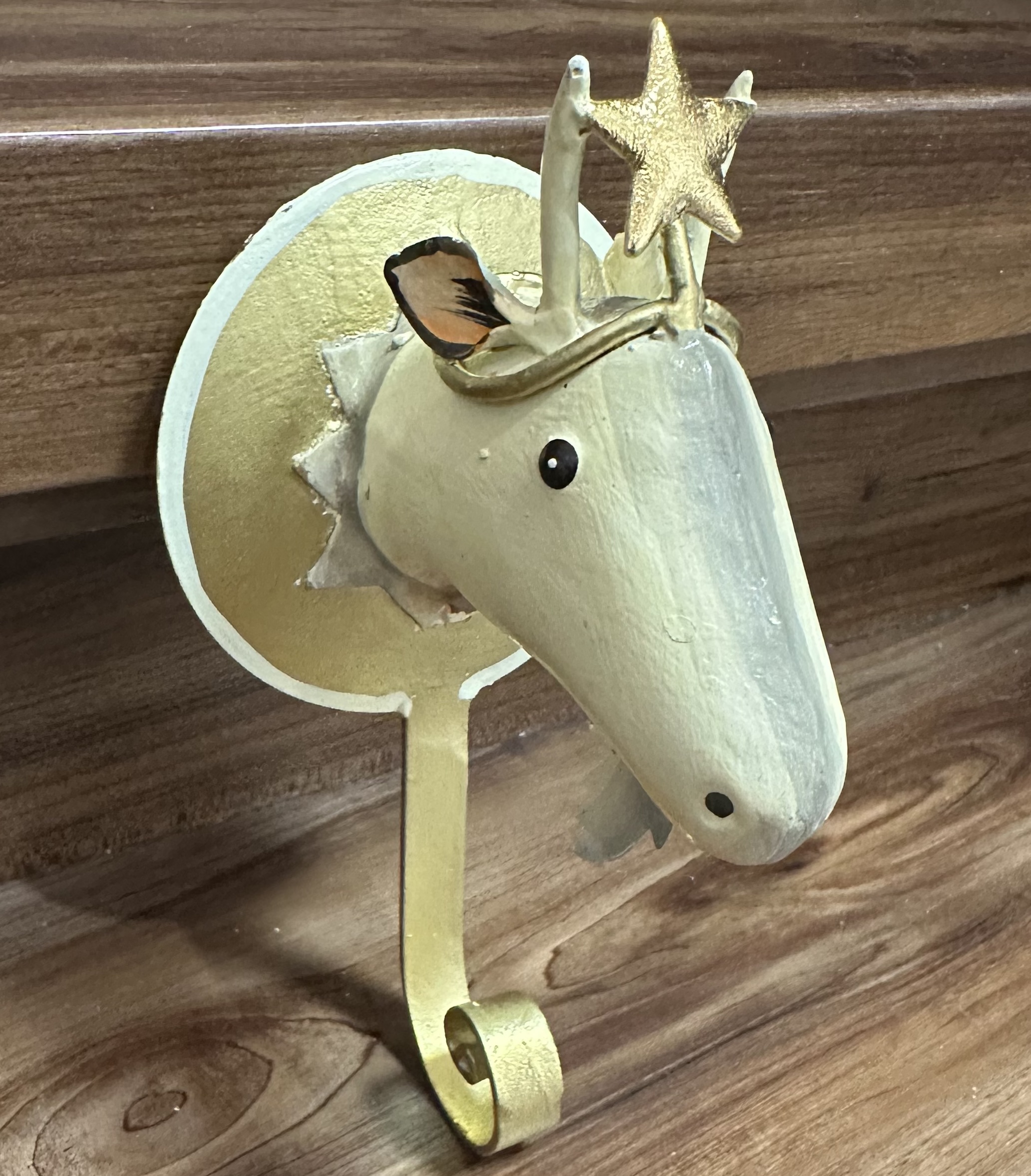 Pape Kunstgewerbe Wandhaken Weihnachtsedition - Ziegenbock mit Weihnachtsmütze