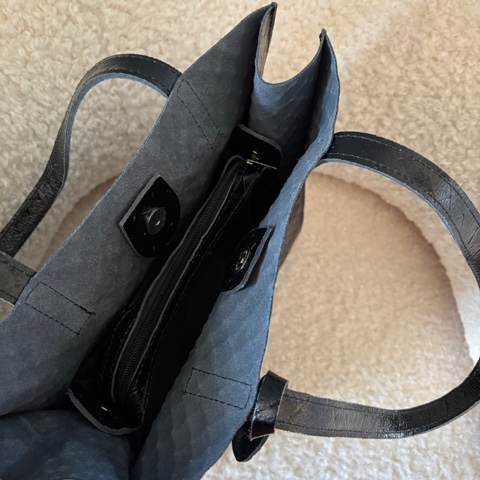 BFF Lattice Leder Shoppertasche in Metallic Schwarz 