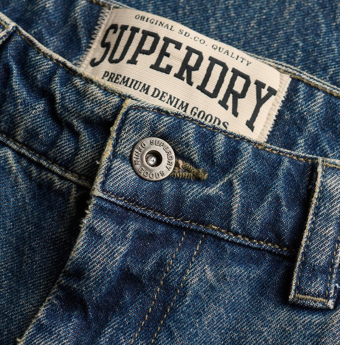 Superdry Herren Oversized Washed Jeans Short in Blau Superdry Herren Oversized Washed Jeans Short in Blau