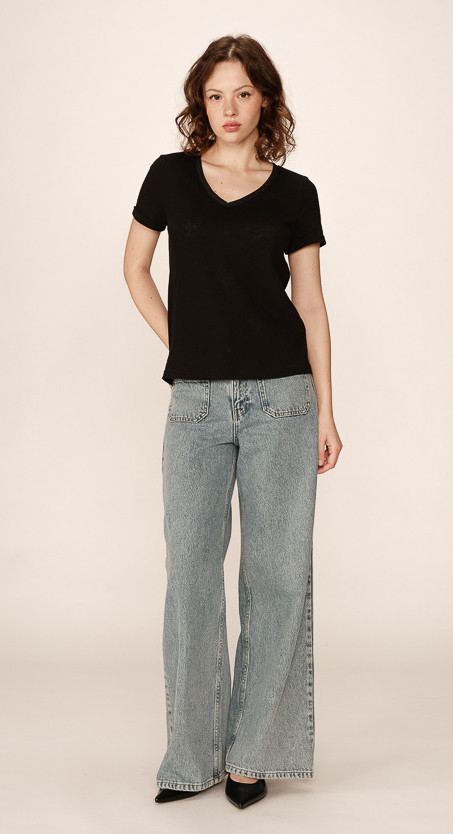 Grace & Mila Pepito V-Auschnitt Kurzarm T-Shirt Top in Schwarz Grace & Mila Pepito V-Auschnitt Kurzarm T-Shirt Top in Schwarz